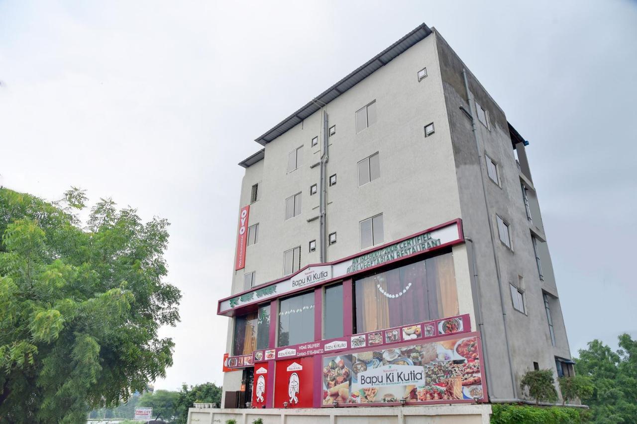 Oyo 40146 Hotel Continental Бопал Екстериор снимка