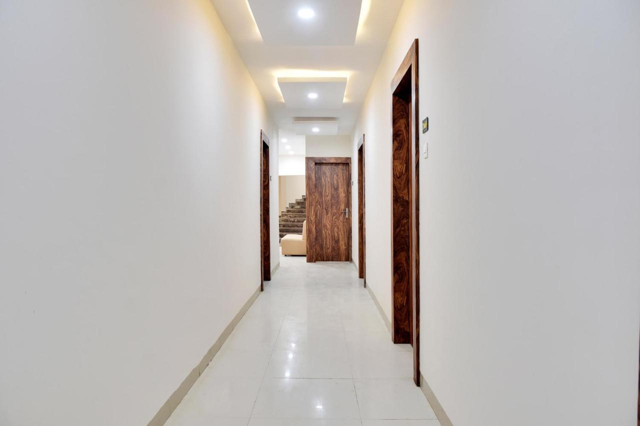 Oyo 40146 Hotel Continental Бопал Екстериор снимка